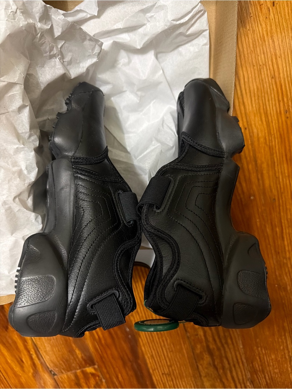 Nike Black leather Air Rift Sneakers - Picture 4 of 8